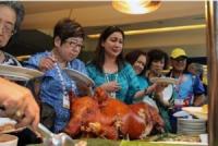 Tour with ambassadors scores well with Fil-Am visitors