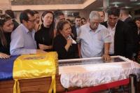 Ferdinand Marcos' mortician offers to embalm late Venezuelan ruler Hugo Chavez
