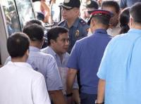 Jinggoy joins Bong in detention in Camp Crame