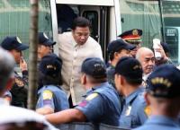 Ex-solon wants to be detained with Jinggoy, Bong