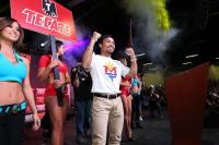 Las Vegas welcome Pacquio with a grand fan rally