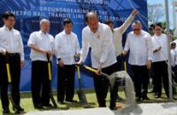 Aquino leads groundbreaking of Bulacan-Metro rail transit