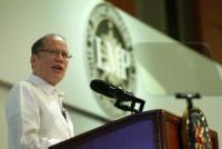 PNoy to barangay captains: Go for experienced Roxas-Robredo tandem