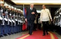 Aquino skips speech after 3 hours of dialog with SAF’s Mamasapano survivors