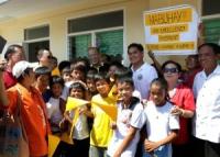 Groups urge gov’t: Lead way in protecting human rights